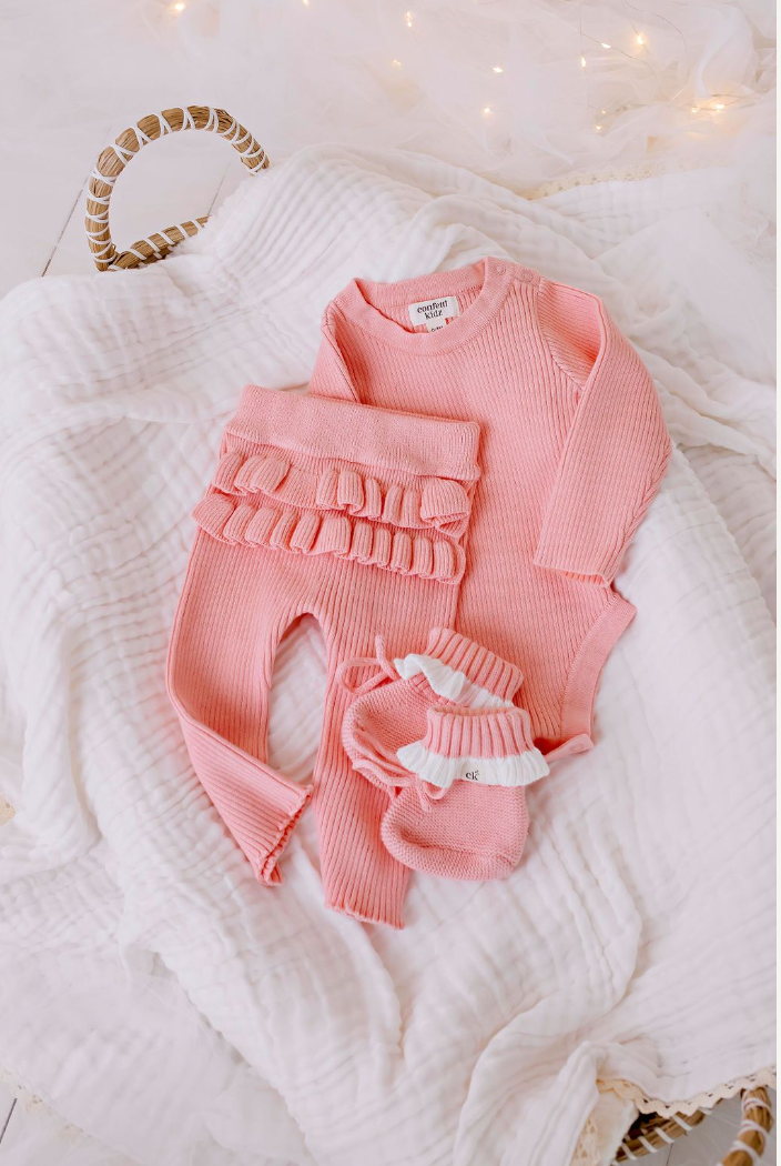 Scallop Booties - Blush