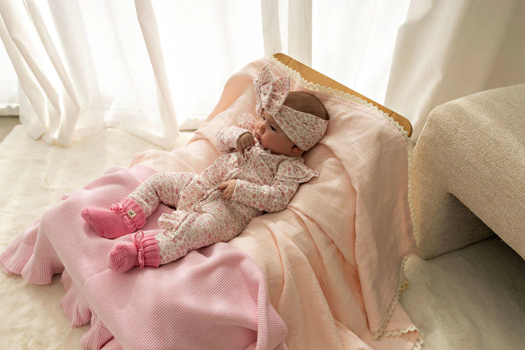 Oversized Top Knot Seashell Bloom