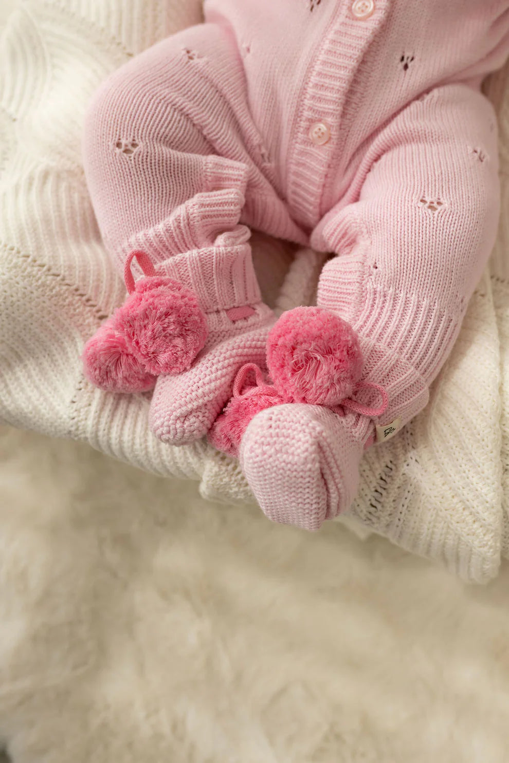 Knit Booties Pink Poms