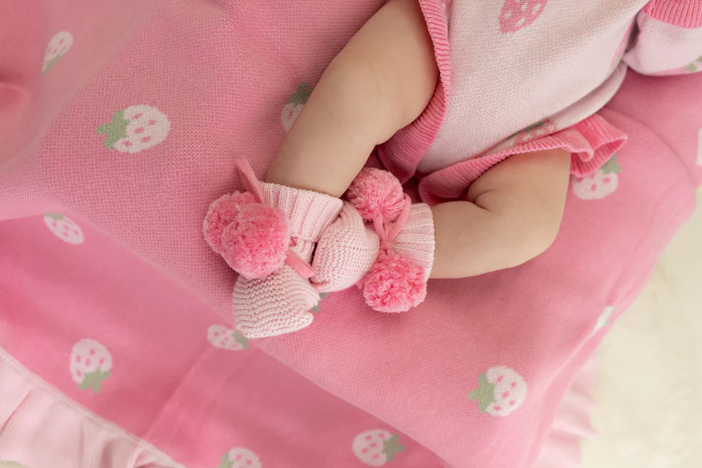Frilly Knit Blanket Strawberry Kisses