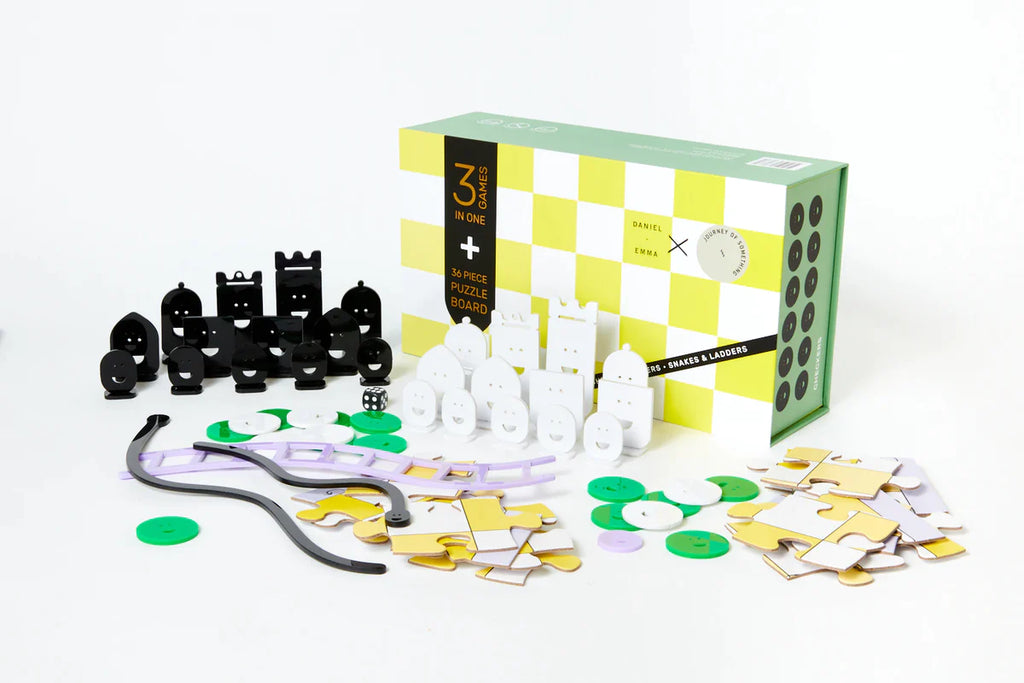 3 in 1 Game Set - Chess, Checkers, Snakes & Ladders