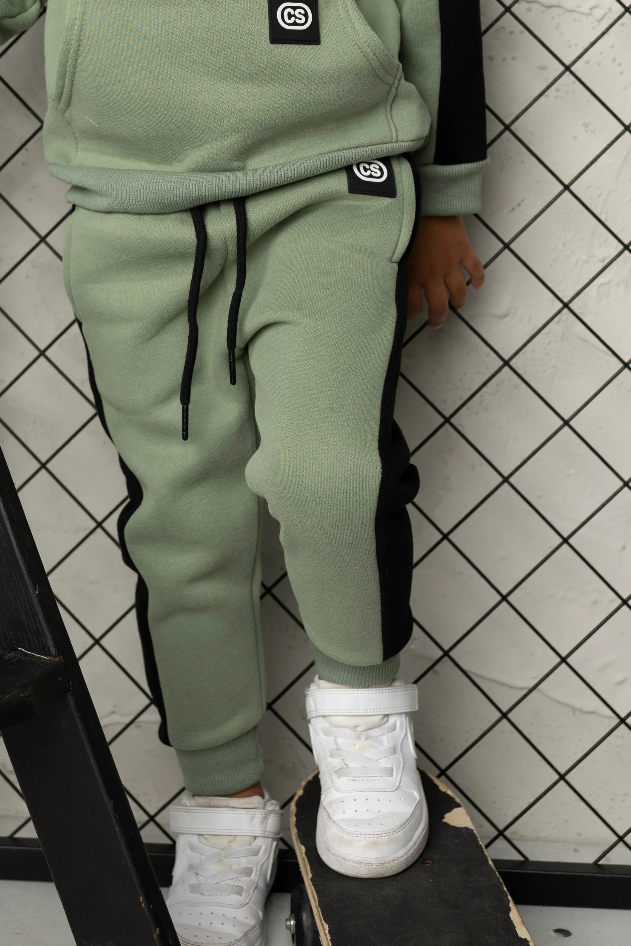 Flint Trackpants - Olive