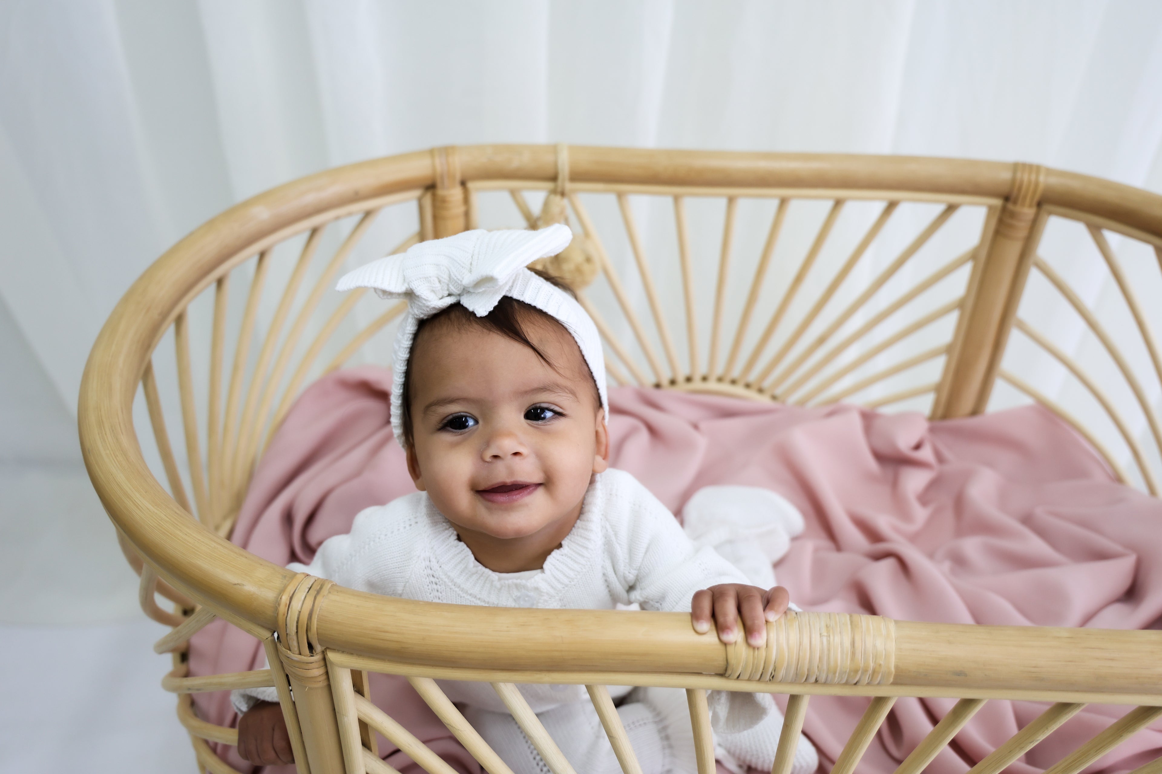 Organic Knitted Headband Bow - Pearl White