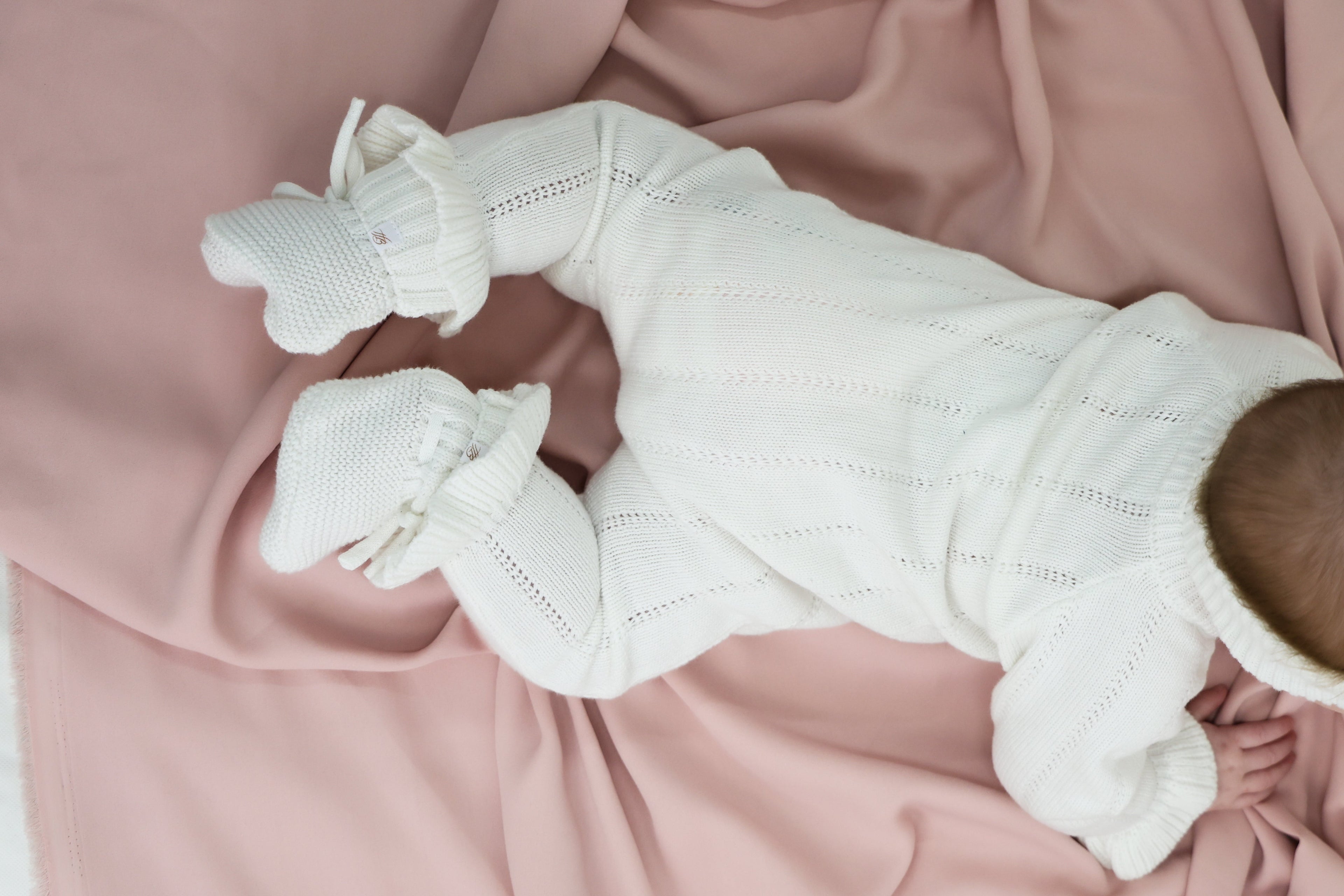 Organic Knitted Booties - Pearl White