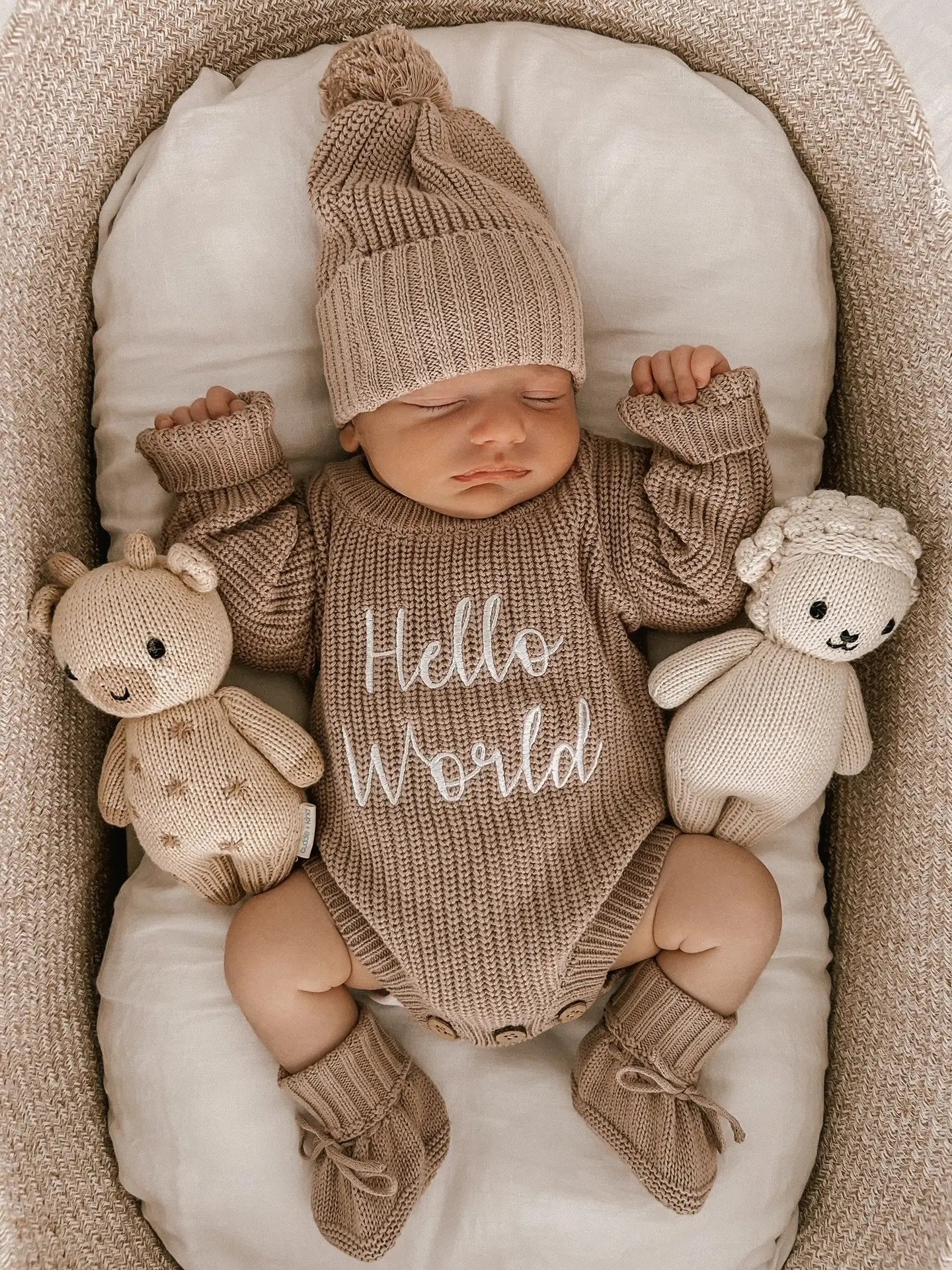 Cuff Newborn Lace Booties - Teddy Brown