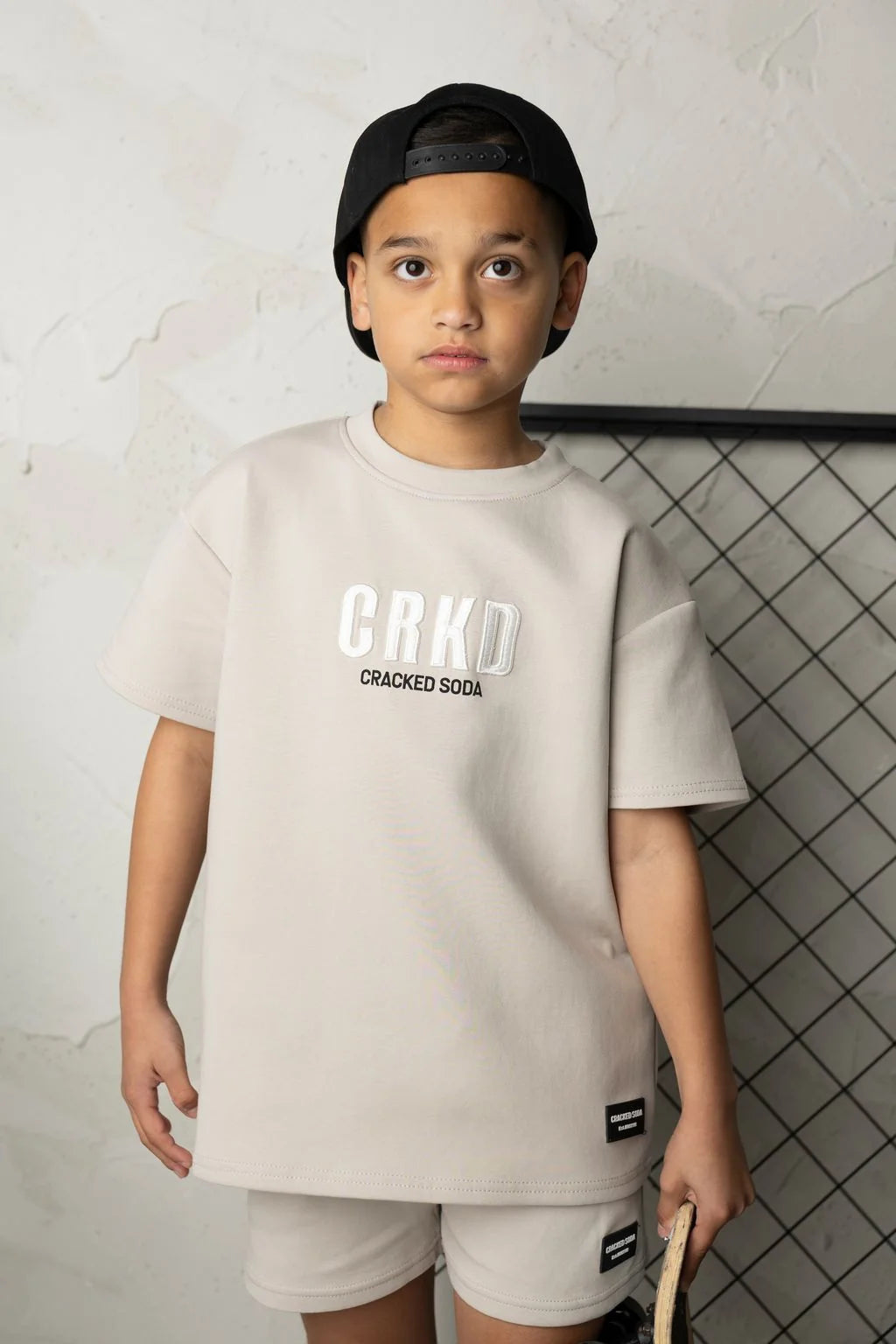 Freddie CRKD Tee - Pebble