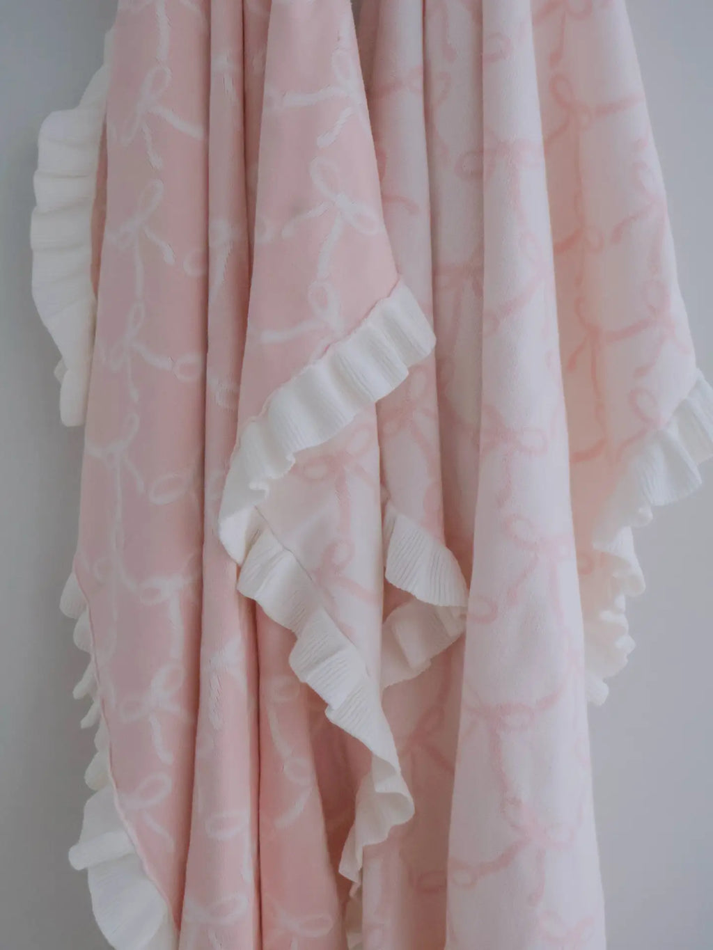 Frill Ribbon Bow Blanket | Reversible