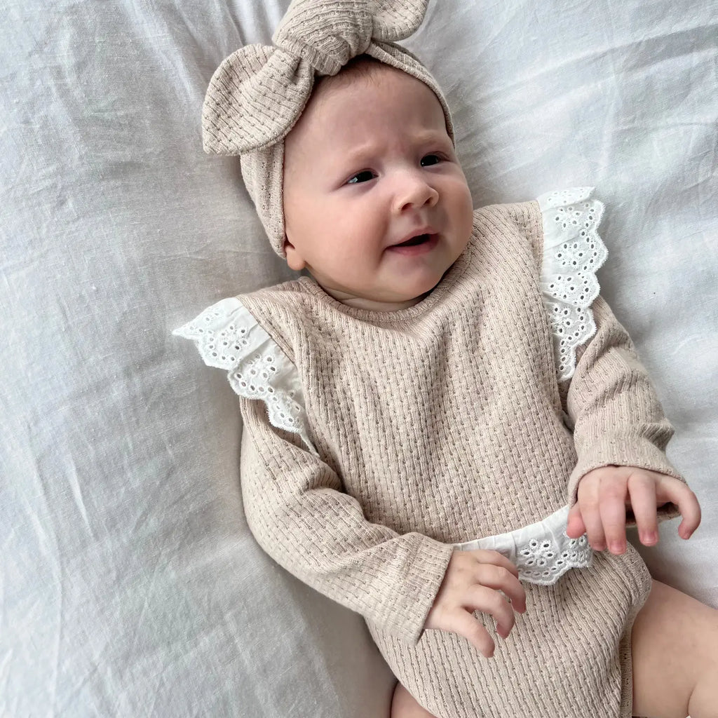 Knitted Knot Headband - Beige