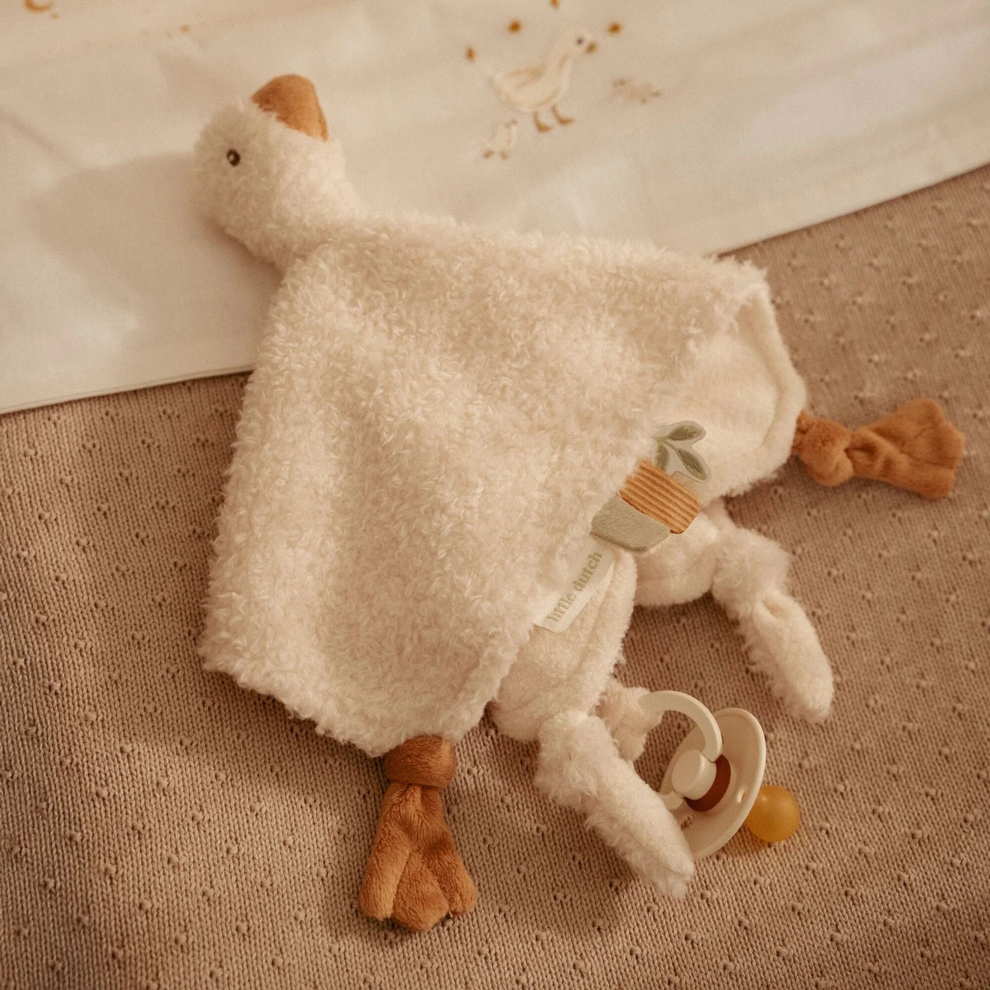 Newborn Naturals Little Goose Cuddle Cloth