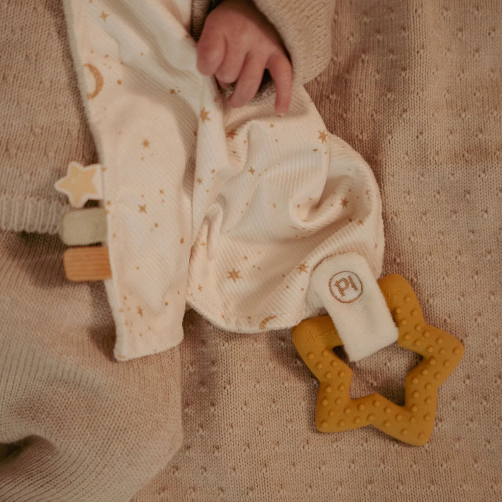 Newborn Naturals Cuddle Cloth with Teething Ring