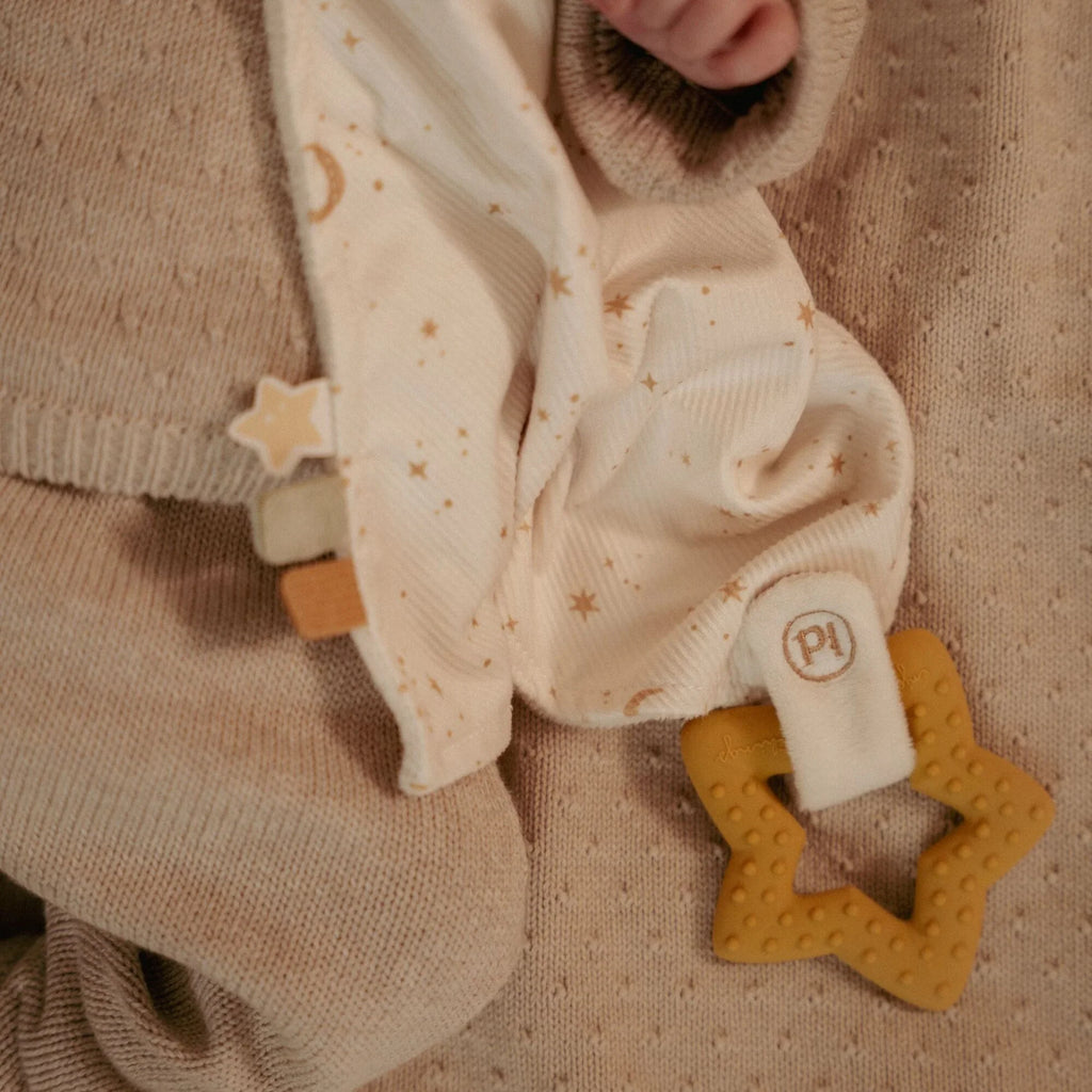 Newborn Naturals Cuddle Cloth with Teething Ring