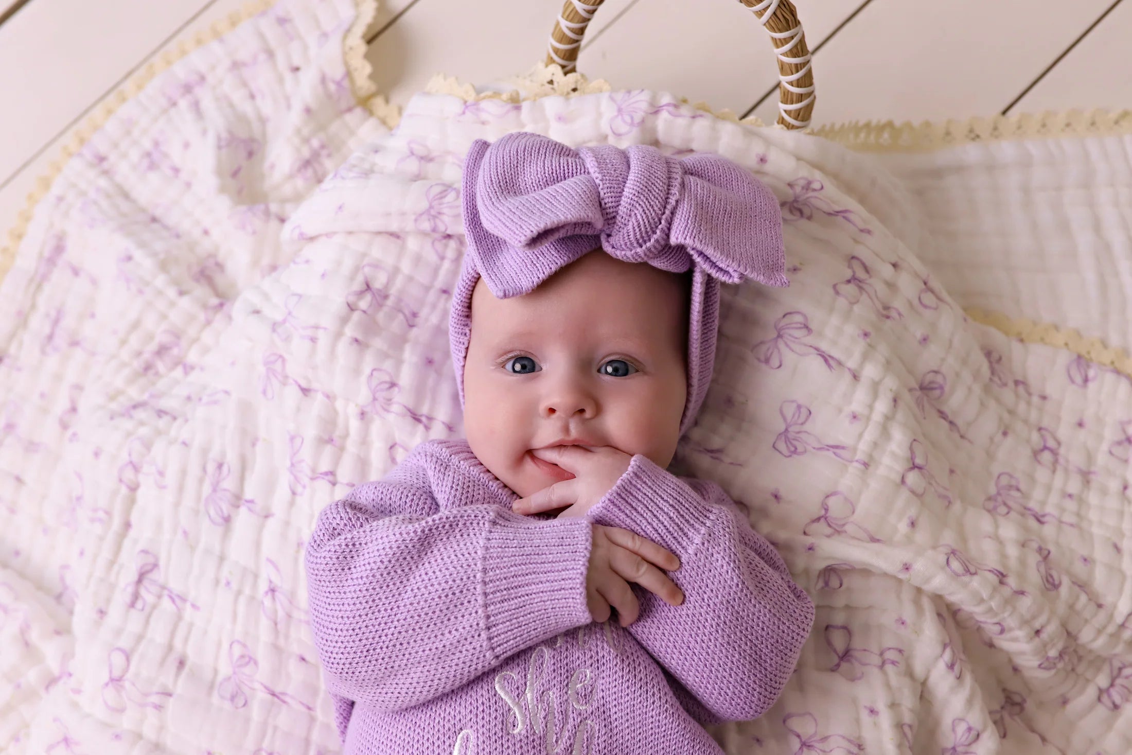 Oversized Knit Top Knot Lilac