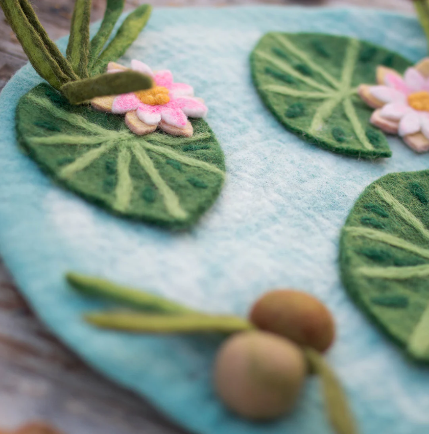 Lily Pad Pond Felt Habitat