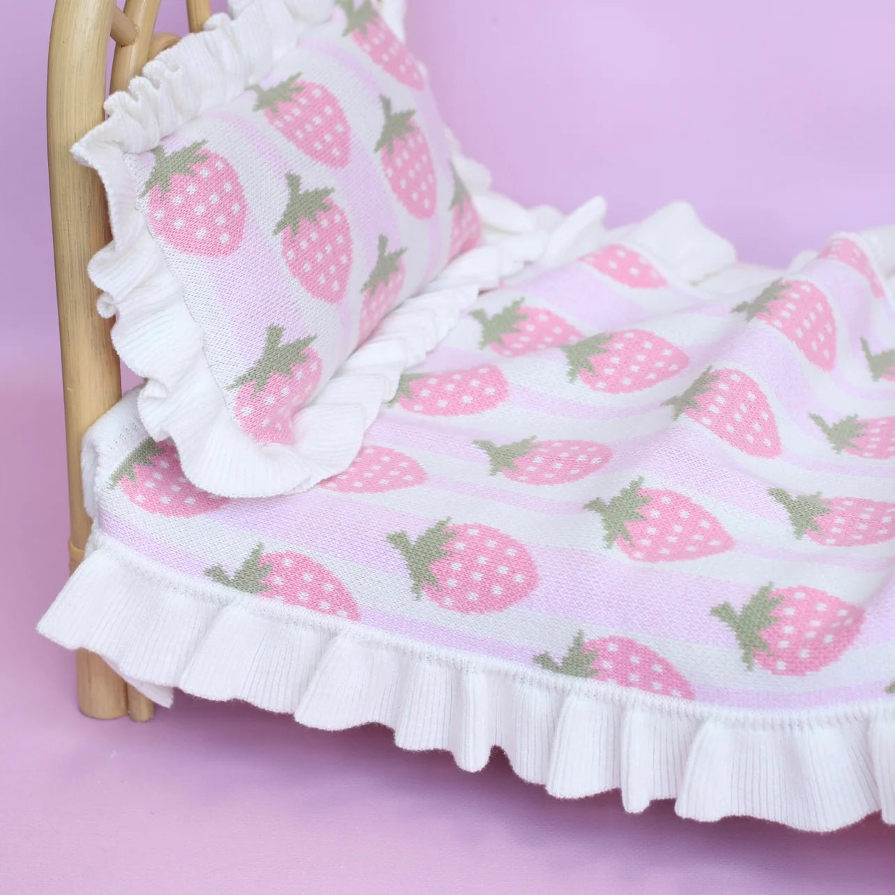 Strawberry frilled doll Blanket + Pillow set