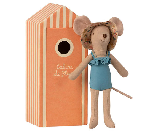 Beach Mouse Mum in Cabin