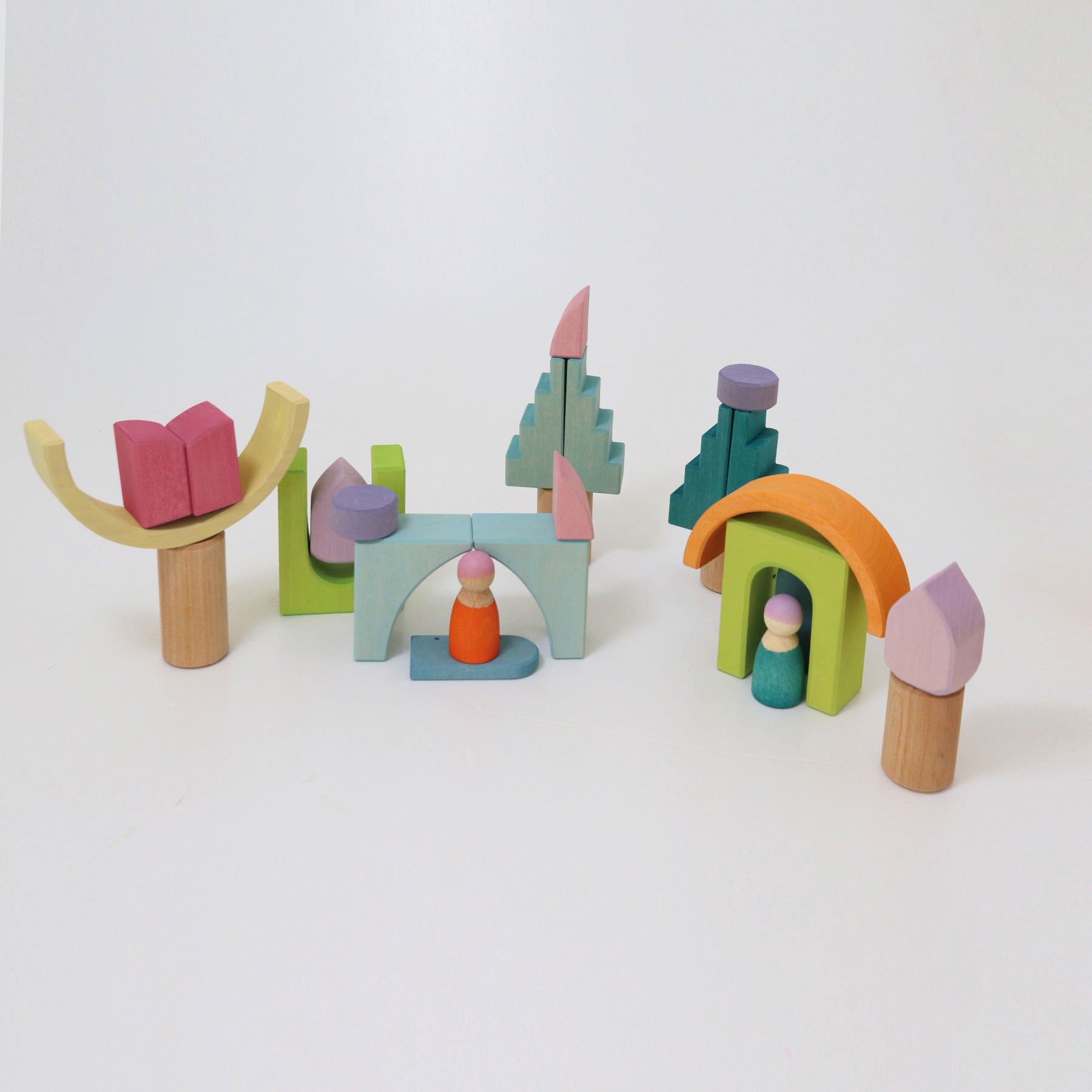Grimm’s Building World Cloud Play