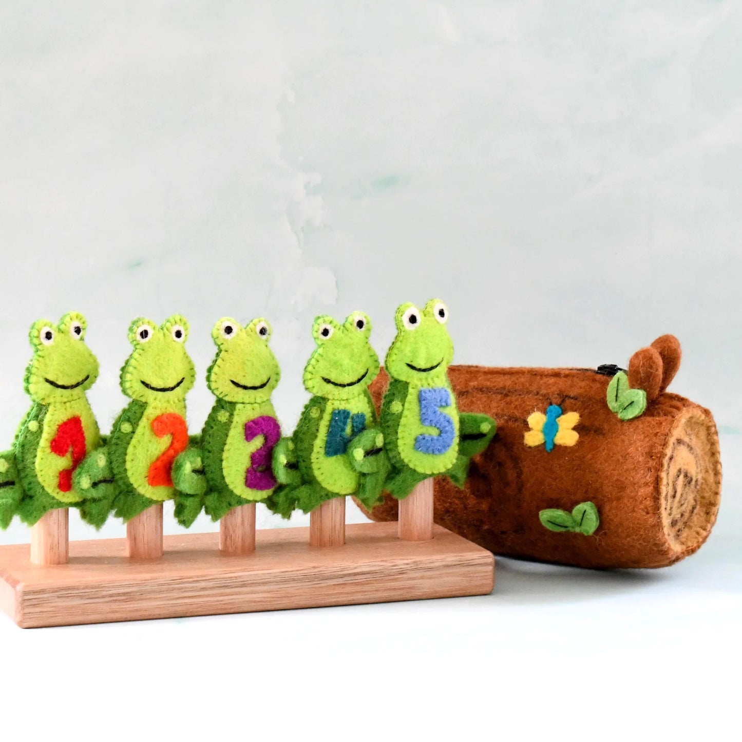 5 Little Speckled Frogs with Log Bag - Finger Puppet Set – Little Heritage
