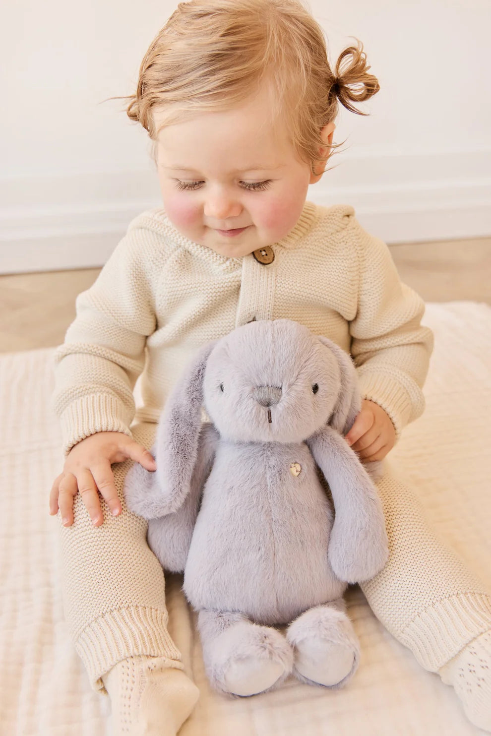 Snuggle Bunnies - Plush Penelope - Silver 30CM