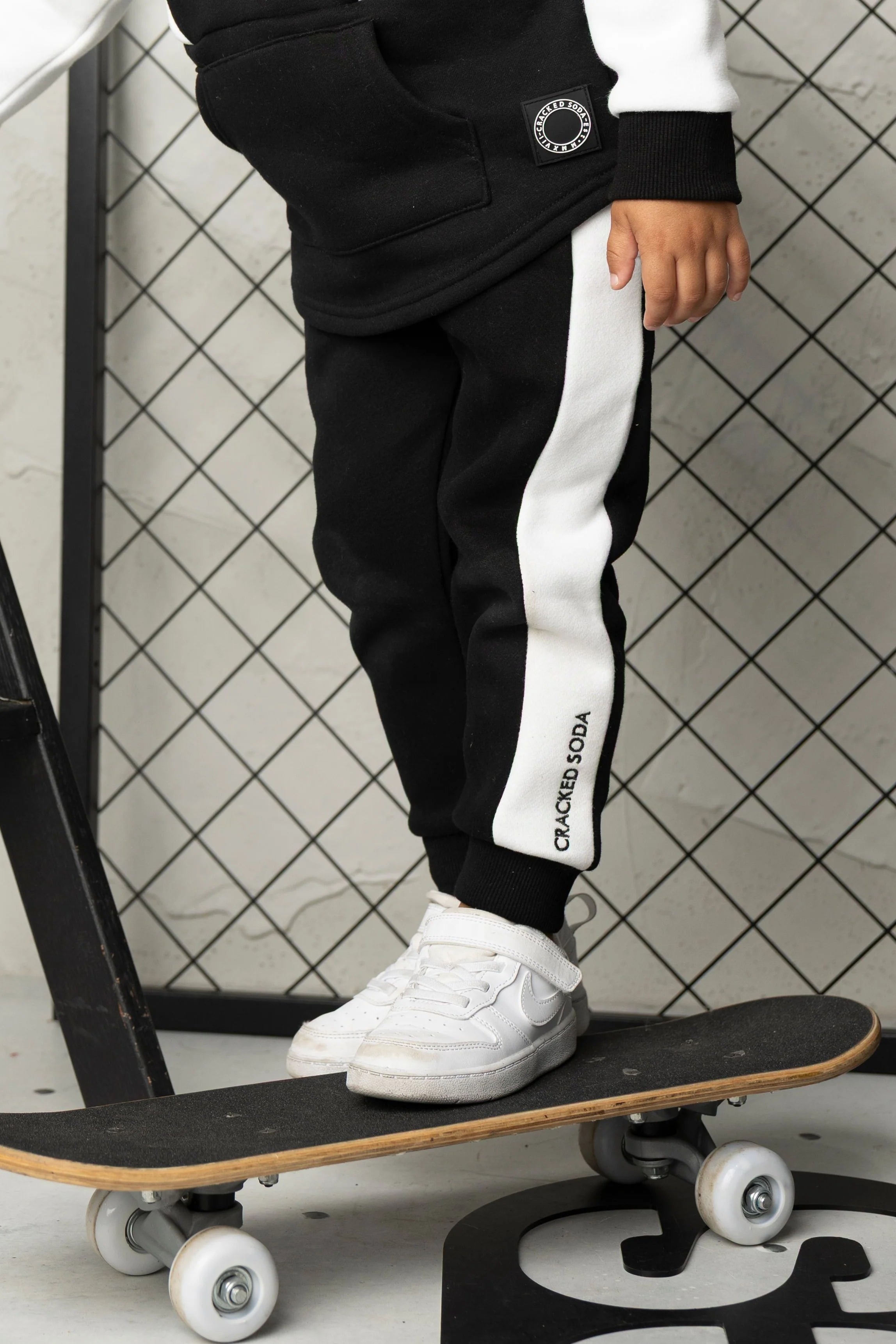 Henry CS Trackpant - Black